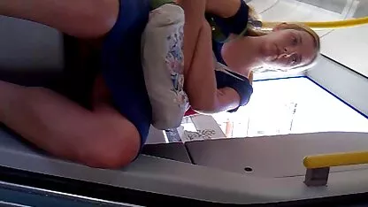 Loira, camisa azul pornô grátis mulher