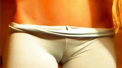 Cameltoe loira romena parte 2 trepando com a cunhada