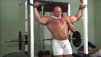 Stone Henge, escravidão, e slap porno com brinquedos eróticos