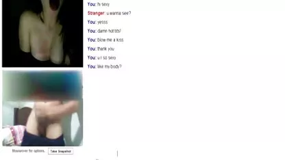 Boazona adolescente de 18 anos mostra-lhe Mamas + Seios bónus xvideos brinquedos eróticos