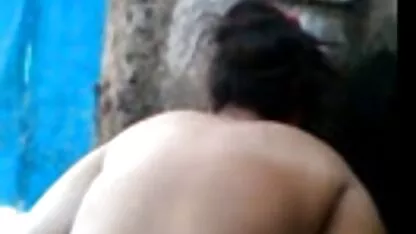 Esposa apanhada a tomar banho quero ver os melhores pornô