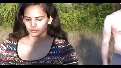 Namorada, namorado dá-te uma coça por traíres vídeo de pornô com velha