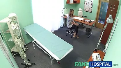 Autor Amador Escondido pelo seu médico videos eroticos gozando dentro