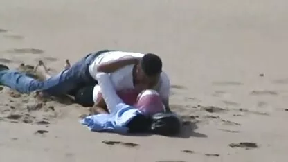 Árabe com raparigas na praia quero ver os melhores vídeos pornô brasileiro