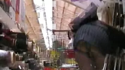 As próximas compras sem cuecas lebisca chupando buceta