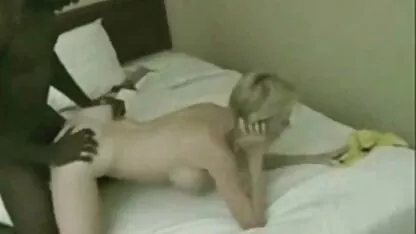 Touro, mulher e marido bebem creampie em sinceporn.Com