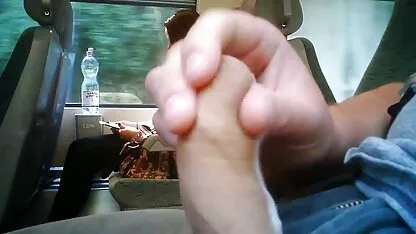 Masturbação de comboio. - ele olha? filmes pornos