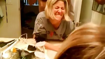 A Milf enfia-a pelo cu acima. porno jeans