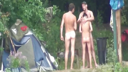 Na secção 10 do Rio ? pornô com mulher velha