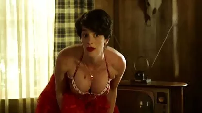 Gaby hoffman. as brasileiras pono