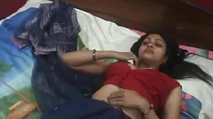 Ele estava pronto para a noite sexo com gordas coroas