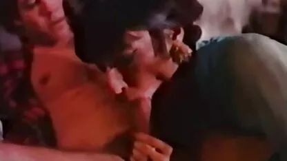 Mãe Vintage, não o filho. filme pornô big mac