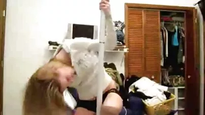 Dançarina e strip videos de sexo na praia