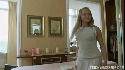 Adolescente tímido transforma-se numa cabra que é boa e nojenta! filmes pornos mulheres negras