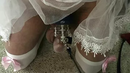 Empregada chocada e castigada. brasileirinhas só as melhores