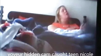 Grande, mãe, sexo enquanto esfregas a vagina. filme de pornô mulher grávida